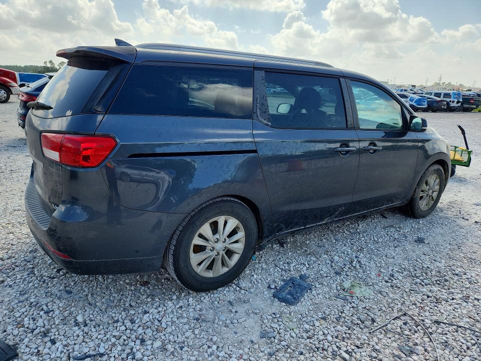 Photo 3 from auction – 2016 KIA SEDONA with VIN KNDMB5C13G6216364