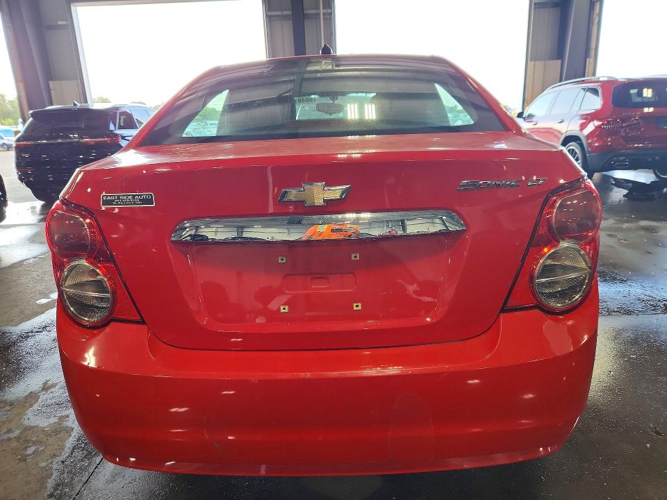 Photo 6 from auction – 2014 CHEVROLET SONIC with VIN 1G1JC5SH1E4238783