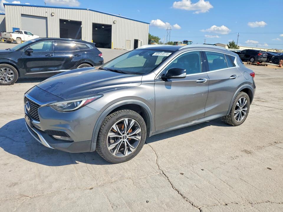 INFINITI QX30 2017 with VIN SJKCH5CR5HA037366 - Photo from auction