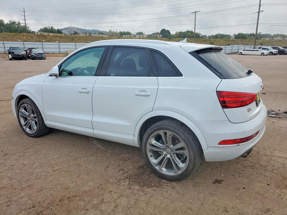 صورة رقم 2 من المزاد - 2015 AUDI Q3 مع VIN WA1EFCFS3FR010342