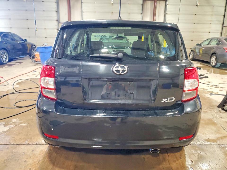 Photo 6 from auction – 2010 SCION XD with VIN JTKKU4B46A1002649