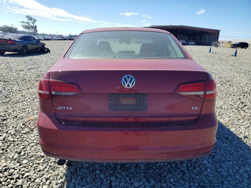Photo 6 from auction – 2017 VOLKSWAGEN JETTA with VIN 3VW2B7AJ6HM230019