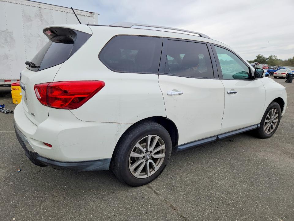 Снимка 3 от търг – 2017 NISSAN PATHFINDER с VIN 5N1DR2MM8HC690084
