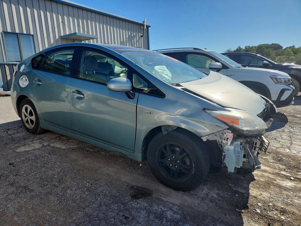 Фото 4 с аукциона – 2015 TOYOTA PRIUS с VIN JTDKN3DU9F2002948