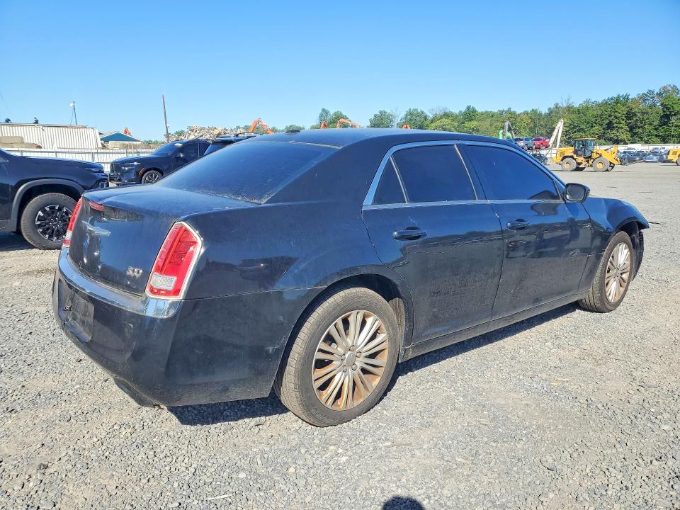 Foto 3 de la subasta – 2014 CHRYSLER 300 con VIN 2C3CCARG4EH381336
