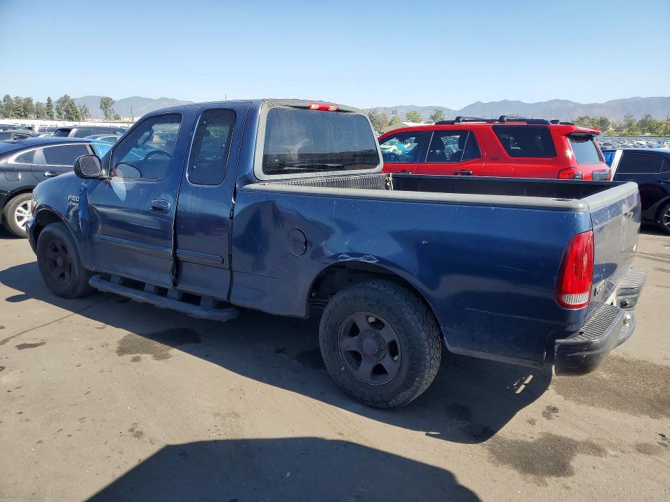 Photo 2 from auction – 2002 FORD F150 with VIN 1FTRX17W32NB98520