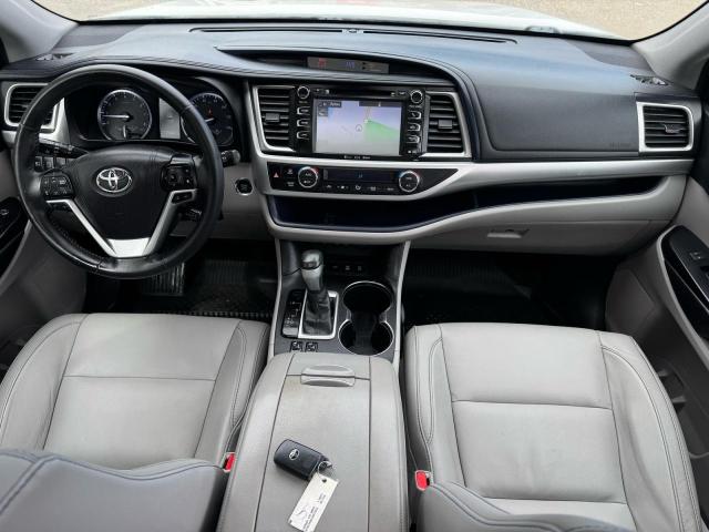 Photo 8 from auction – 2017 TOYOTA HIGHLANDER with VIN 5TDJZRFH9HS362817