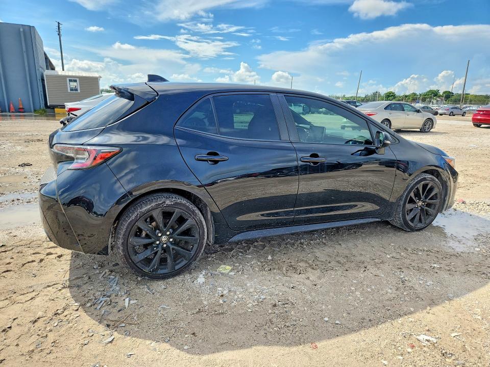 Photo 3 from auction – 2021 TOYOTA COROLLA HATCHBACK with VIN JTND4MBE1M3137907