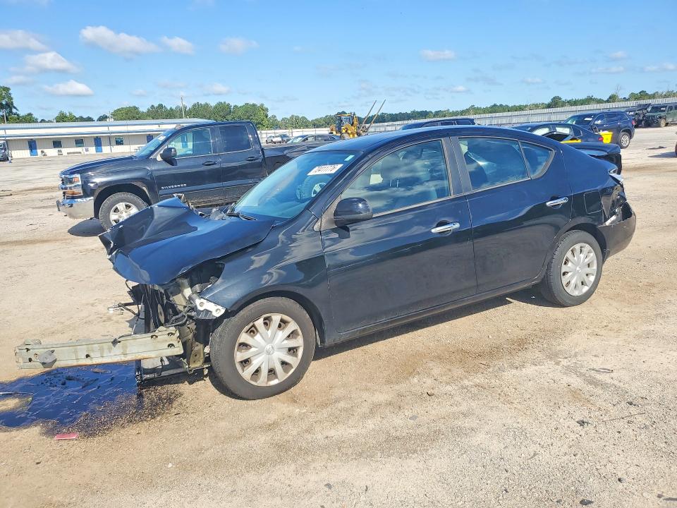 NISSAN VERSA 2013 с VIN 3N1CN7AP8DL858864 - Снимка от търг