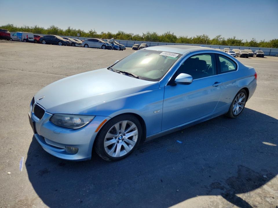 BMW 328 2012 с VIN WBAKE5C54CE756465 - Снимка от търг