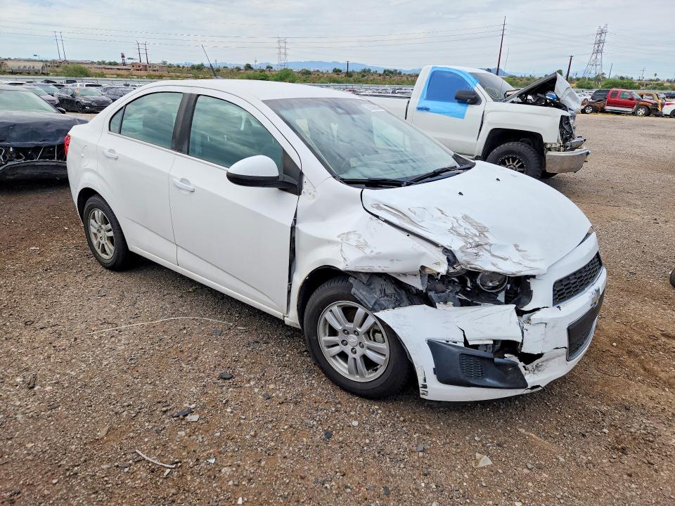 صورة رقم 4 من المزاد - 2014 CHEVROLET SONIC مع VIN 1G1JC5SB9E4138992