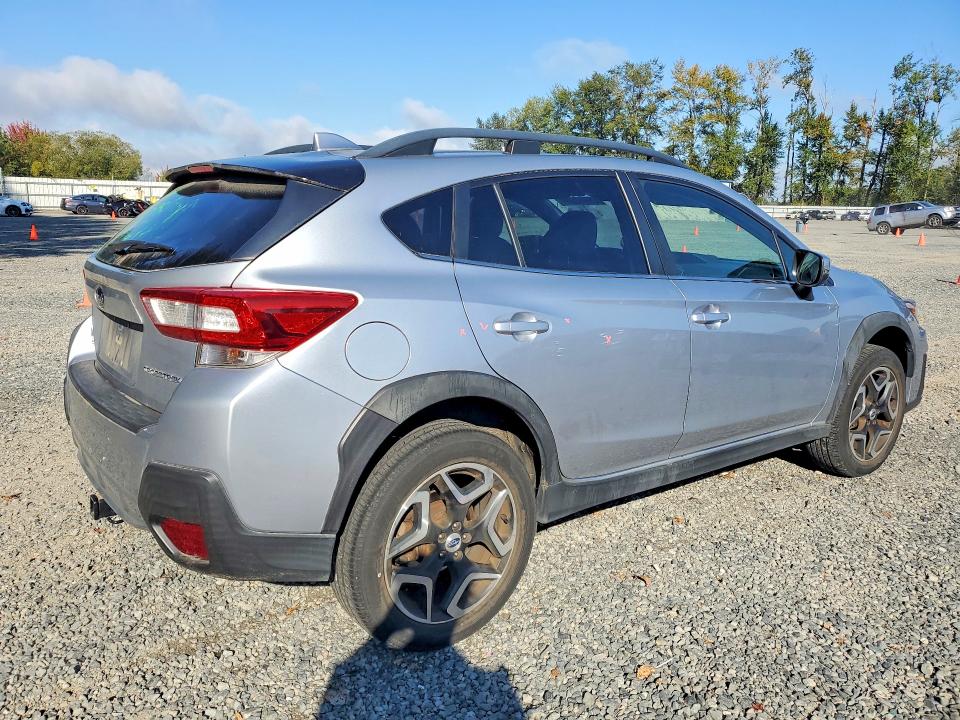 Photo 3 from auction – 2018 SUBARU CROSSTREK with VIN JF2GTAJC3JH272373
