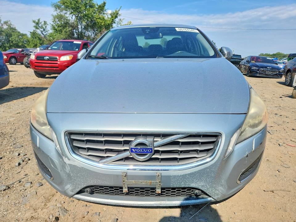 Photo 5 from auction – 2013 VOLVO S60 with VIN YV1612FH8D2177643