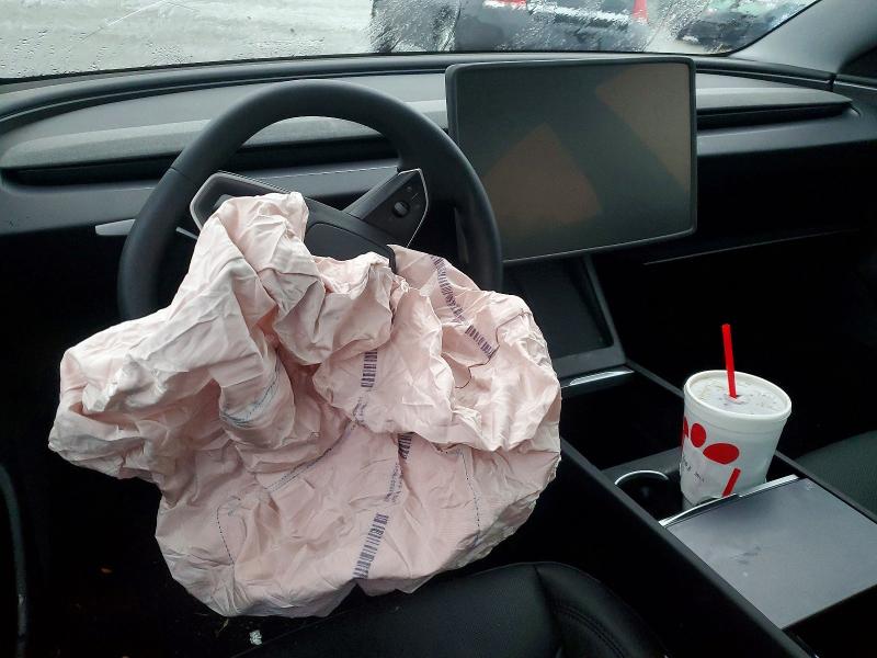Снимка 9 от търг – 2026 TESLA MODEL 3 с VIN 5YJ3E1EA3TF197838