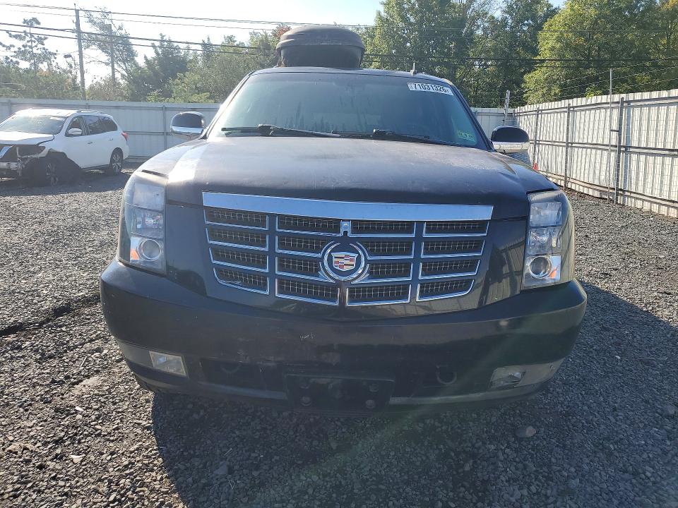 Снимка 5 от търг – 2014 CADILLAC ESCALADE с VIN 1GYS4HEF5ER117790