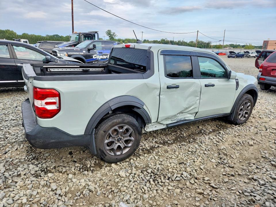 Photo 3 from auction – 2022 FORD MAVERICK with VIN 3FTTW8E31NRA61782