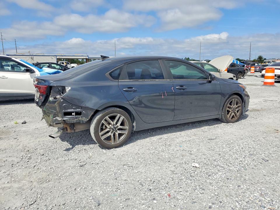Photo 3 from auction – 2019 KIA FORTE with VIN 3KPF34AD2KE114070