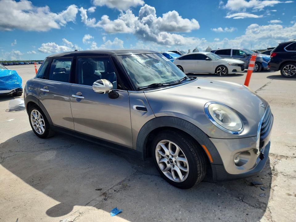 Photo 4 from auction – 2018 MINI COOPER with VIN WMWXU1C54J2F79774