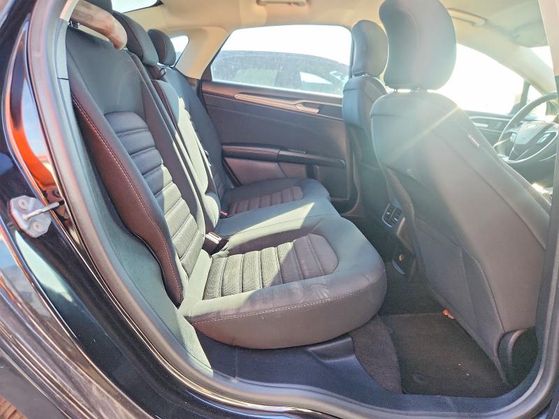 Photo 10 from auction – 2019 FORD FUSION with VIN 3FA6P0HD7KR114308