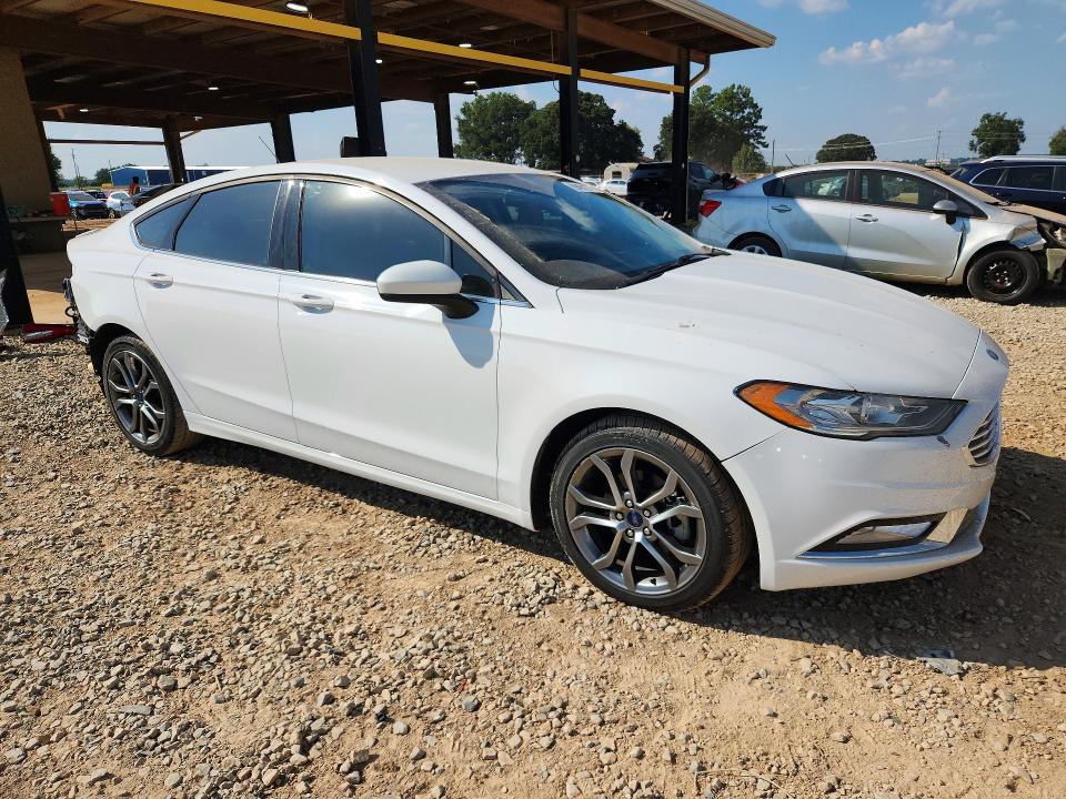 Foto 4 de la subasta – 2017 FORD FUSION con VIN 3FA6P0G72HR391839