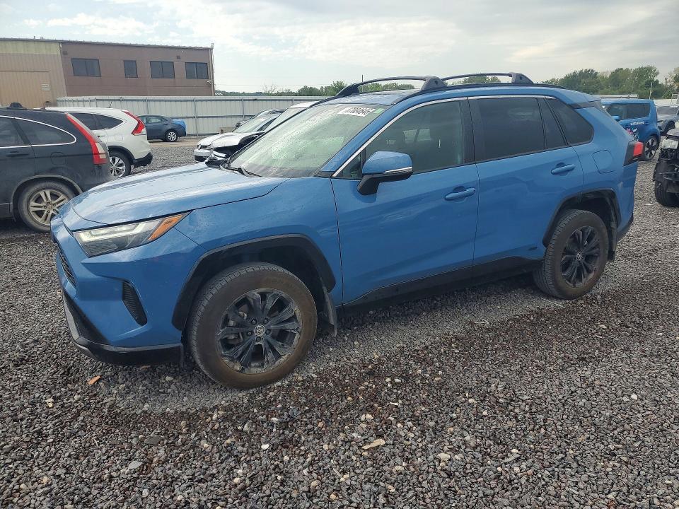 TOYOTA RAV4 2022 with VIN JTM16RFV6ND047057 - Photo from auction
