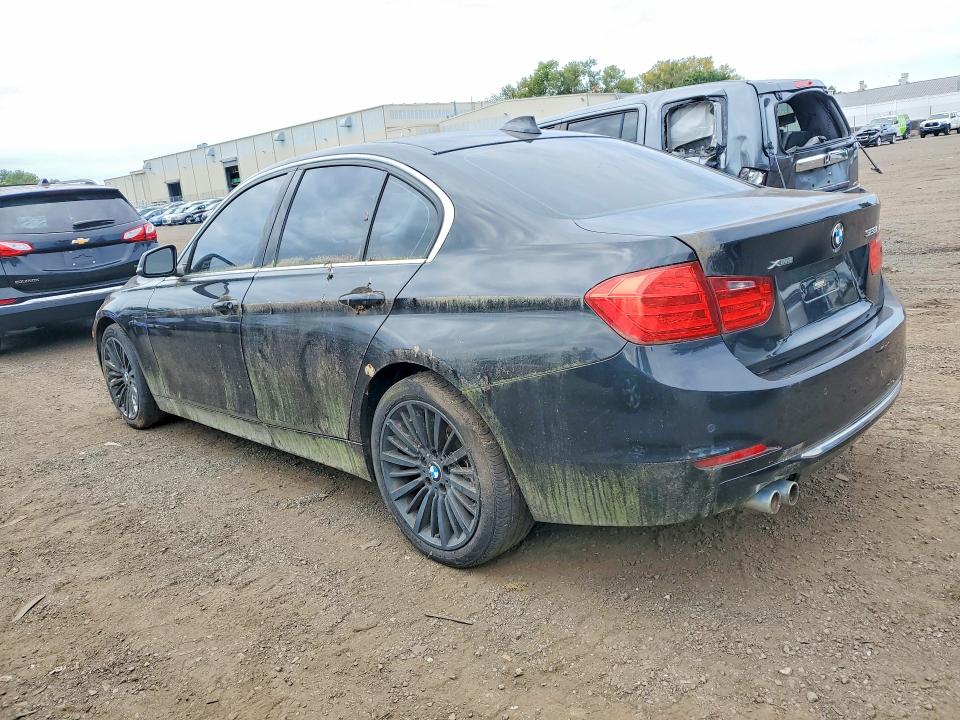 Снимка 2 от търг – 2013 BMW 328 с VIN WBA3B5C54DF594684