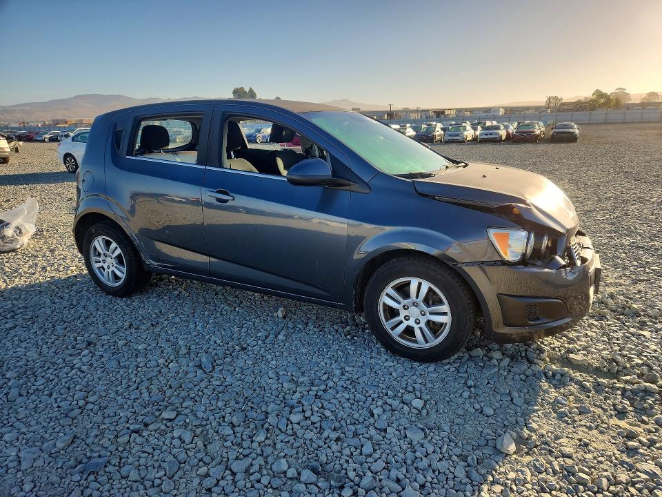 Снимка 4 от търг – 2013 CHEVROLET SONIC с VIN 1G1JC6SG8D4229574