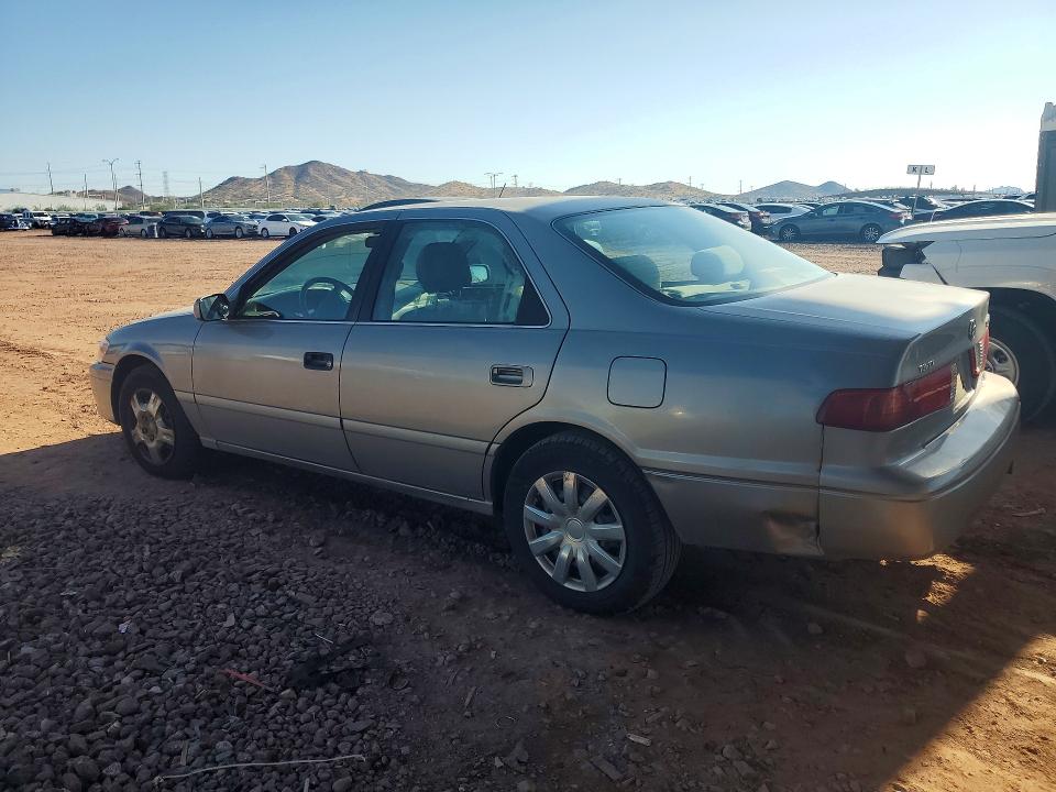 Photo 2 from auction – 2000 TOYOTA CAMRY with VIN 4T1BG22K4YU694576