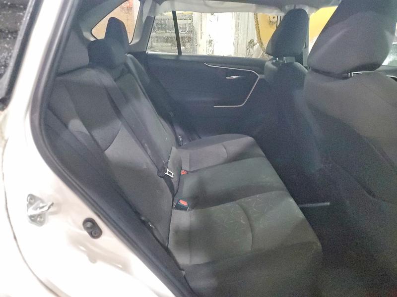 Снимка 11 от търг – 2022 TOYOTA RAV4 с VIN 2T3P1RFV0NC321401