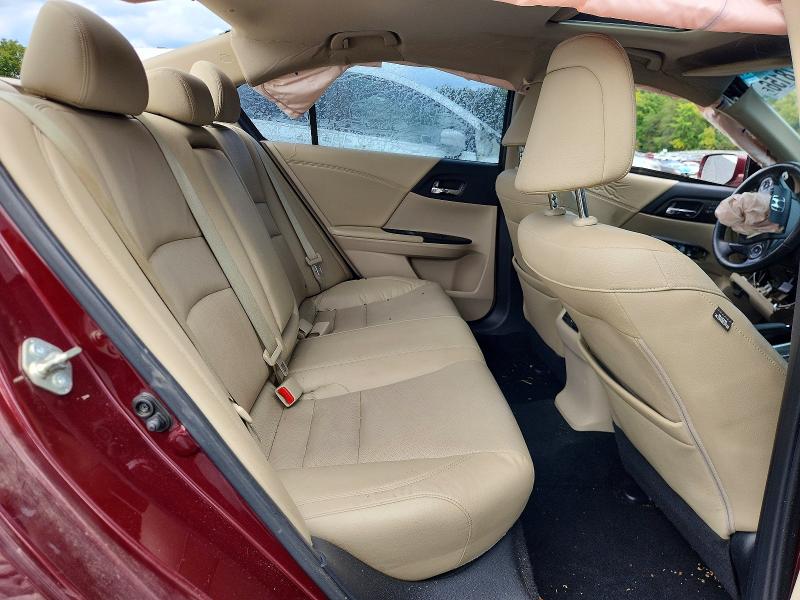 Снимка 10 от търг – 2015 HONDA ACCORD с VIN 1HGCR2F88FA009643