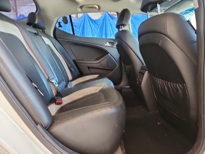 Photo 10 from auction – 2011 KIA OPTIMA with VIN KNAGR4A63B5129397