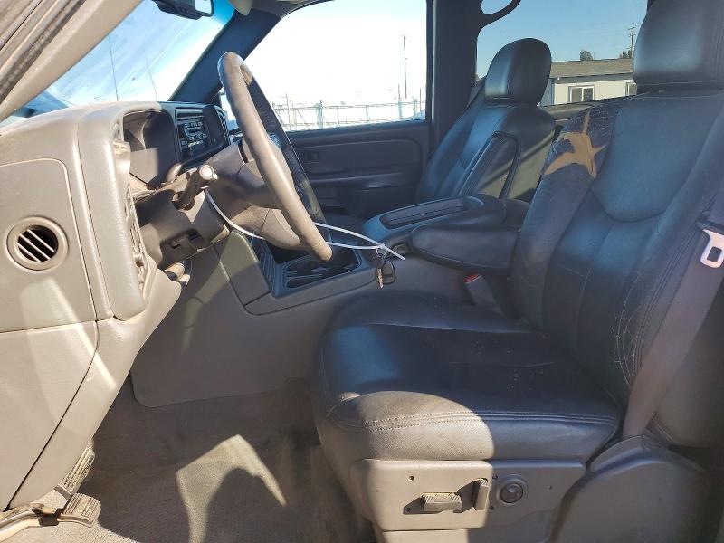 Photo 7 from auction – 2004 CHEVROLET AVALANCHE with VIN 3GNEK12T14G326878