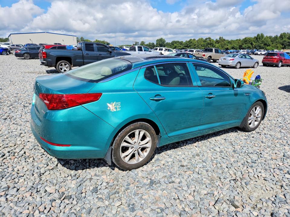 Снимка 3 от търг – 2013 KIA OPTIMA с VIN 5XXGN4A72DG119496