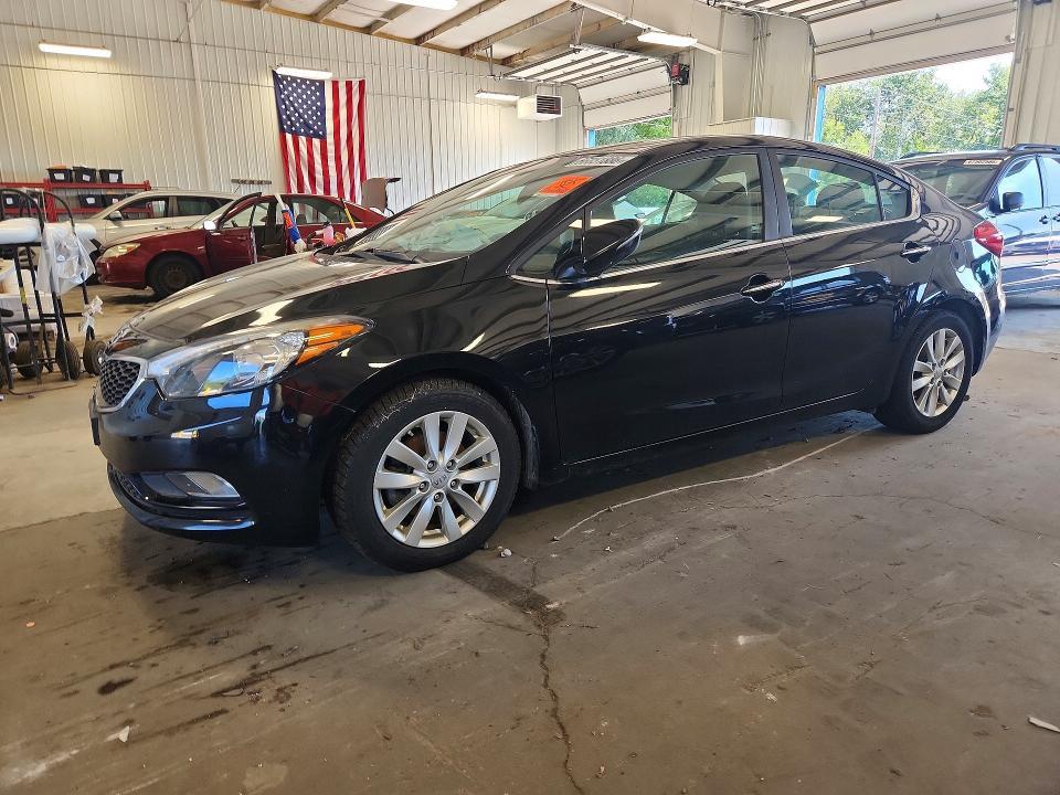 KIA FORTE 2015 con VIN KNAFX4A86F5387776 - Foto de la subasta