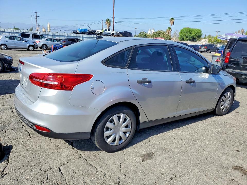 صورة رقم 3 من المزاد - 2017 FORD FOCUS مع VIN 1FADP3E26HL343940