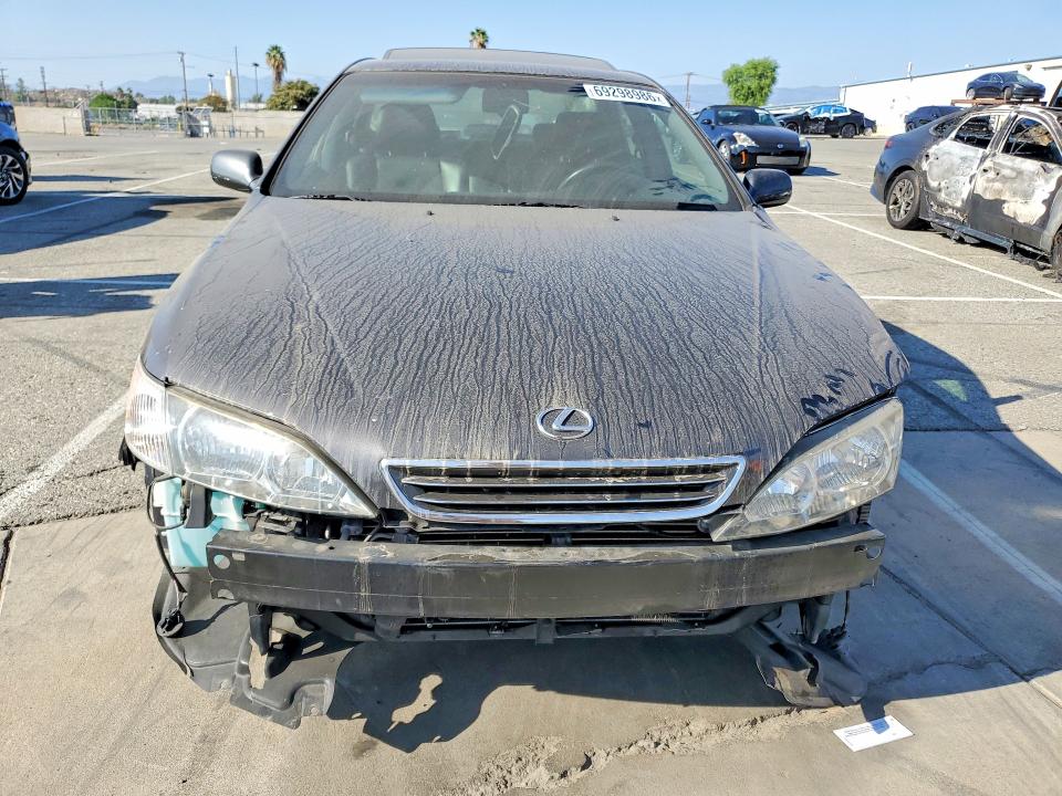 Photo 5 from auction – 2000 LEXUS ES with VIN JT8BF28G7Y0271538