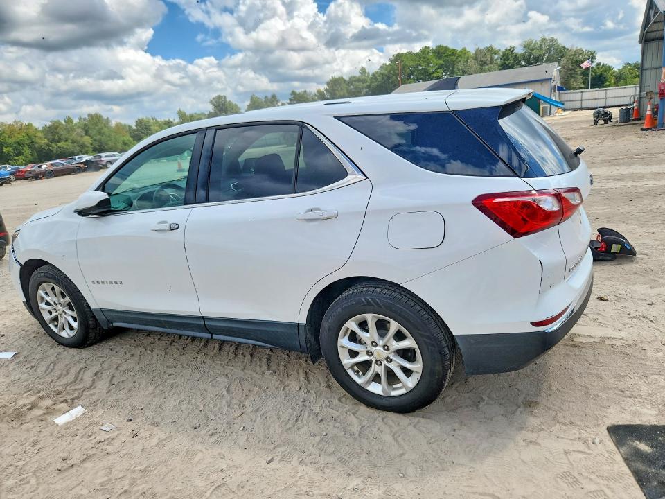 Photo 2 from auction – 2018 CHEVROLET EQUINOX with VIN 2GNAXJEV0J6266838