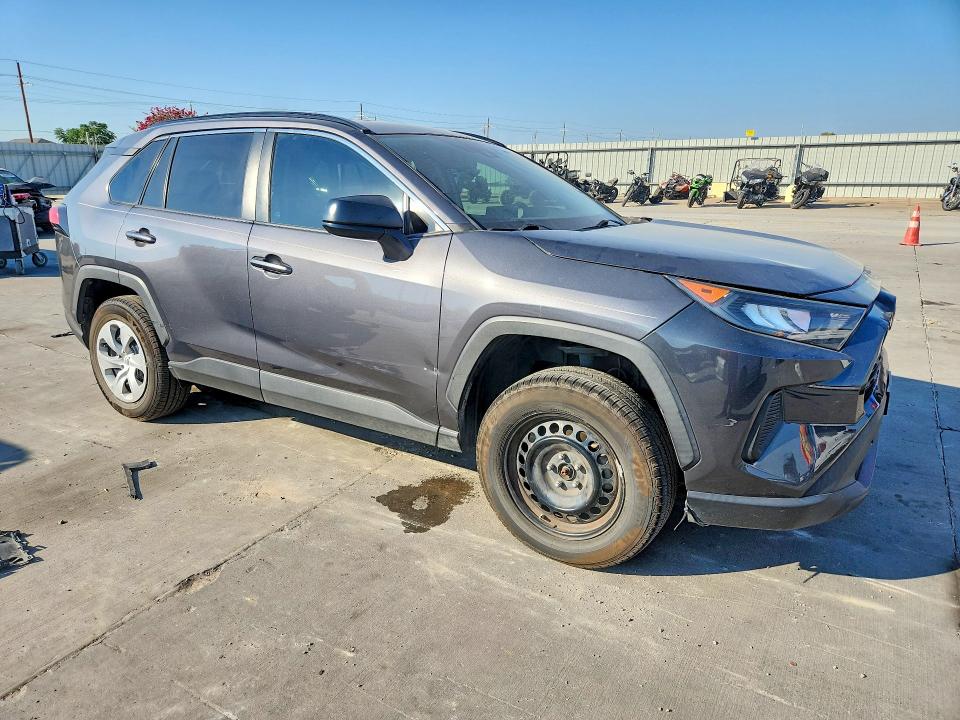 Photo 4 from auction – 2020 TOYOTA RAV4 with VIN 2T3F1RFV2LW124804