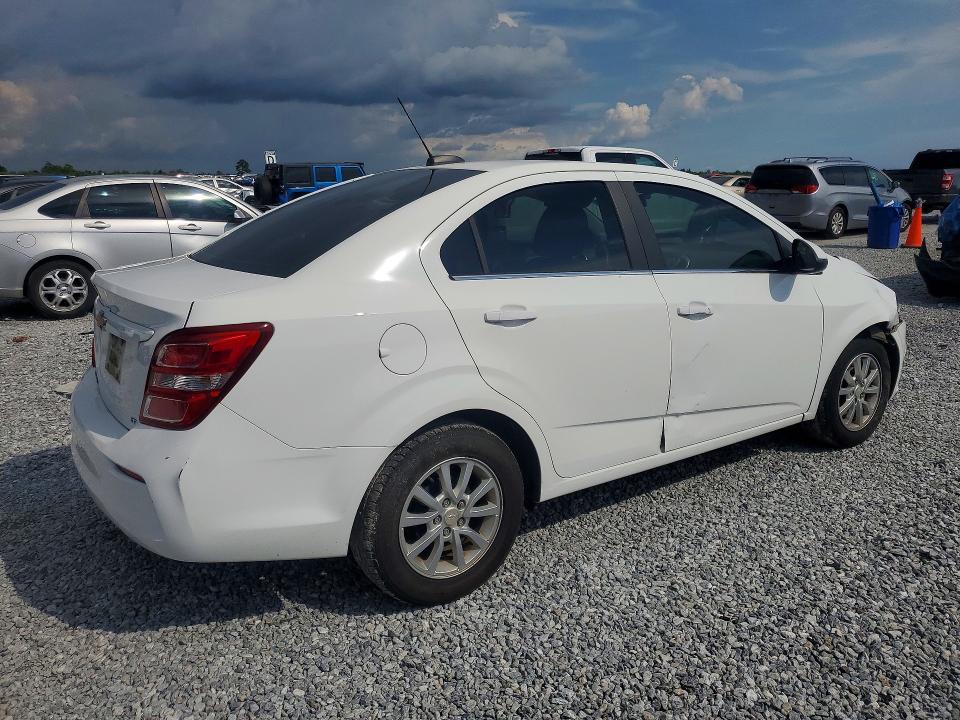Photo 3 from auction – 2017 CHEVROLET SONIC with VIN 1G1JD5SH5H4133004