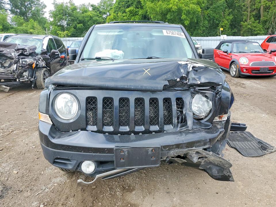 Photo 5 from auction – 2017 JEEP PATRIOT with VIN 1C4NJRAB1HD205631