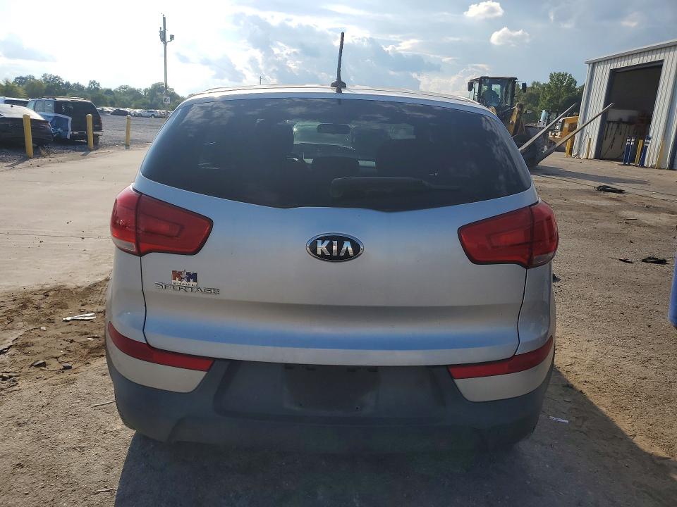 Фото 6 с аукциона – 2015 KIA SPORTAGE с VIN KNDPBCAC2F7756836