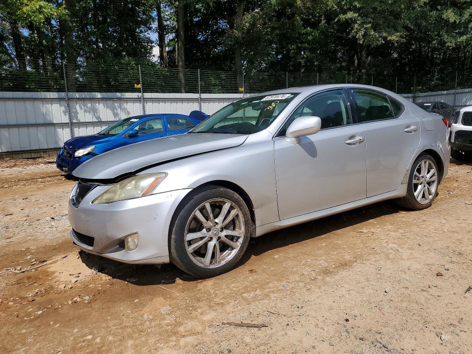 LEXUS IS 2007 with VIN JTHBE262972012756 - Photo from auction