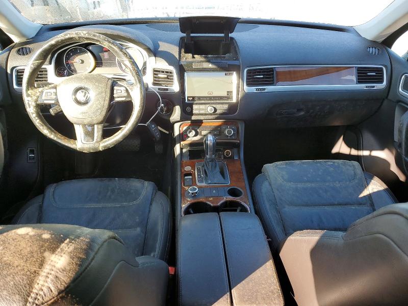 Снимка 8 от търг – 2014 VOLKSWAGEN TOUAREG с VIN WVGEP9BP1ED014940
