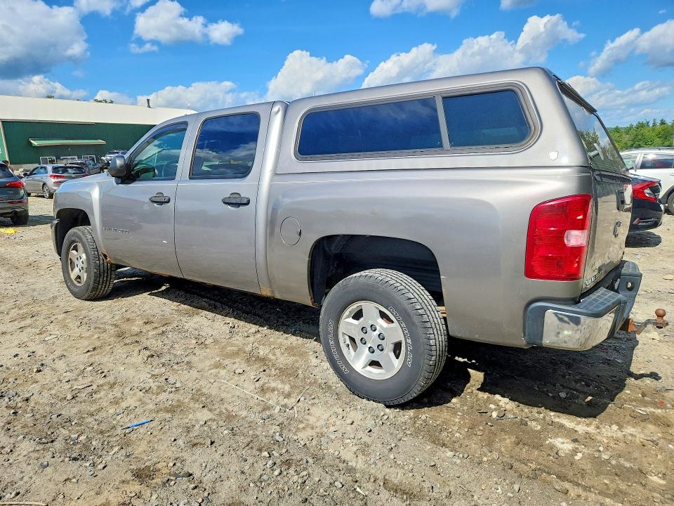 Photo 2 from auction – 2007 CHEVROLET SILVERADO with VIN 2GCEK13C771698973