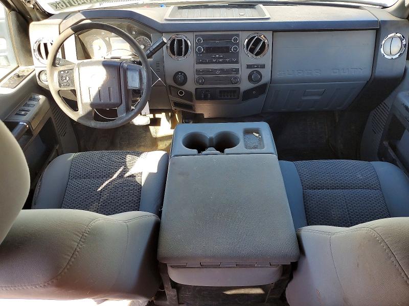 Снимка 8 от търг – 2011 FORD F350 с VIN 1FT8W3B68BEA43608