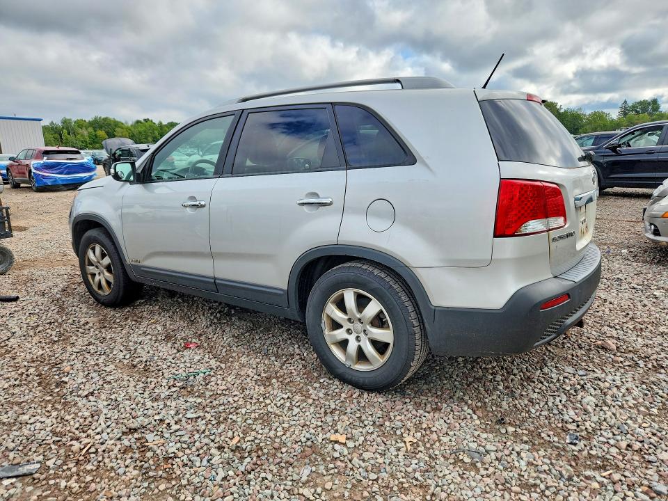 Zdjęcie 2 z aukcji – 2012 KIA SORENTO z VIN 5XYKTDA22CG280509