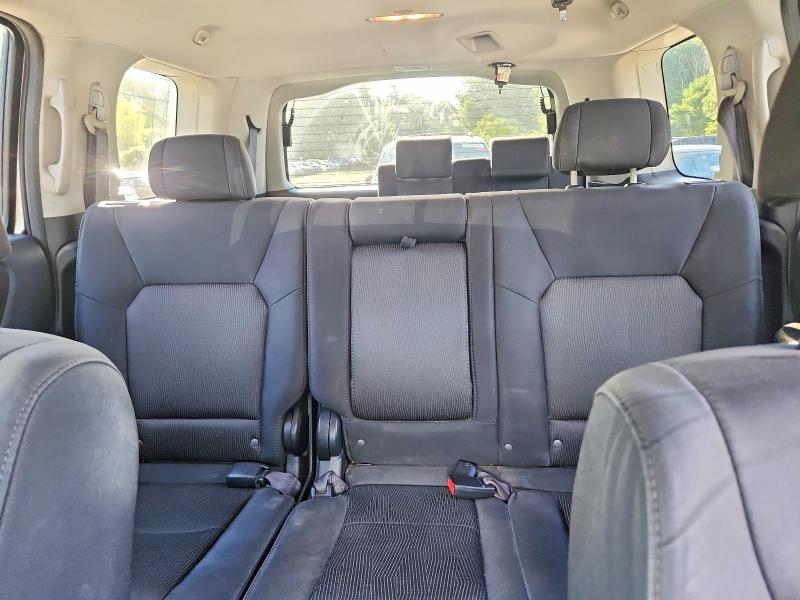 Foto 10 de la subasta – 2011 HONDA PILOT con VIN 5FNYF4H41BB002778