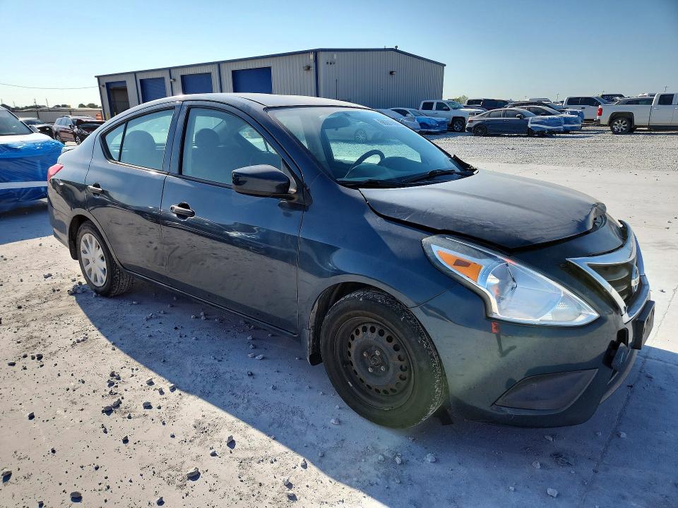 Photo 4 from auction – 2017 NISSAN VERSA with VIN 3N1CN7AP1HL825811