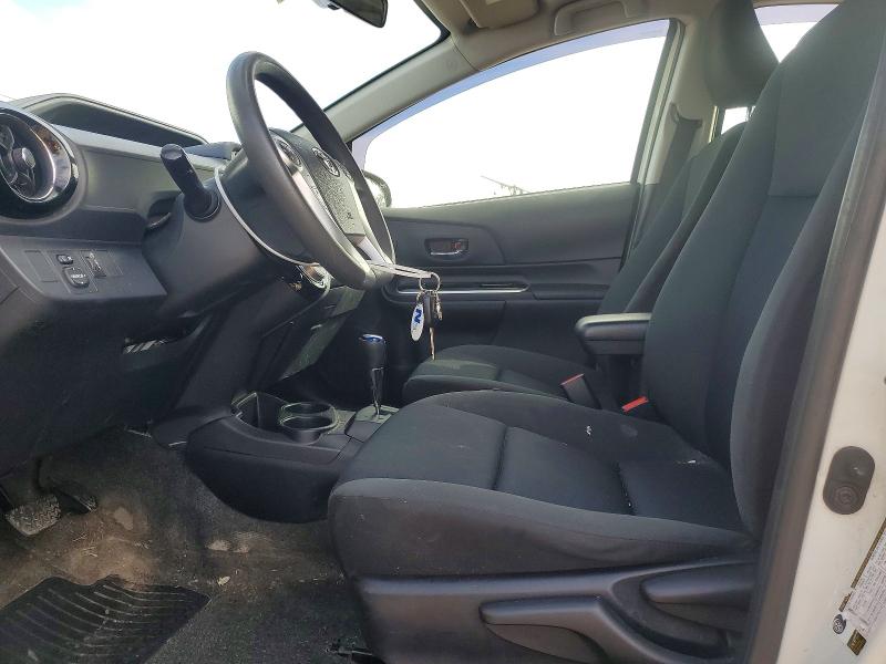 Photo 7 from auction – 2016 TOYOTA PRIUS C with VIN JTDKDTB33G1137993