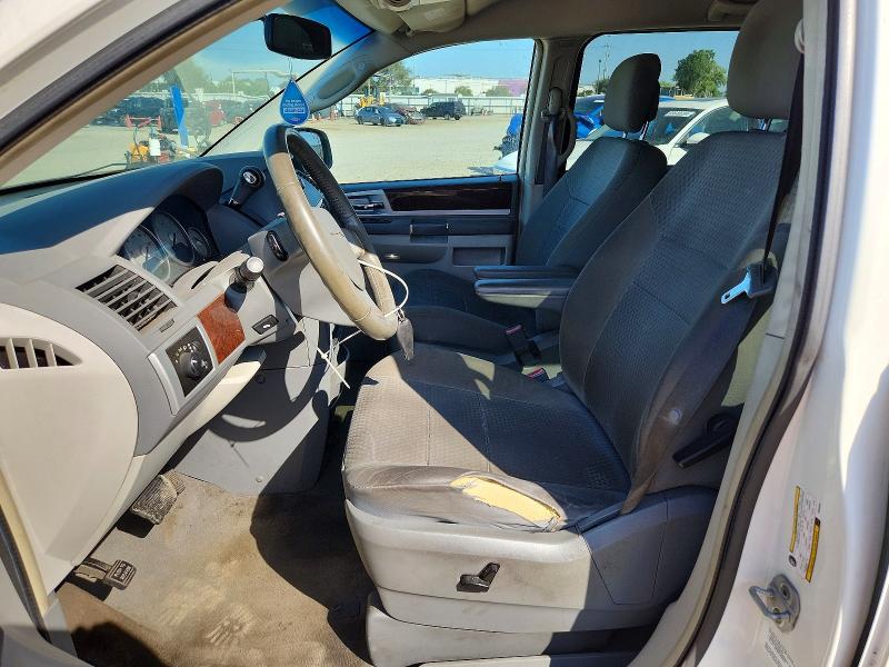 Снимка 7 от търг – 2010 CHRYSLER TOWN & COUNTRY с VIN 2A4RR5D11AR305036